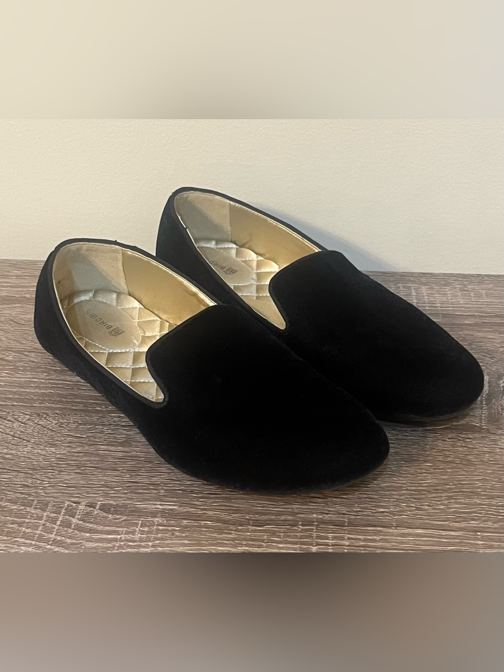 Birdies The Starling Black Velvet Flats Women's Size 8 Quilted Gold Interior